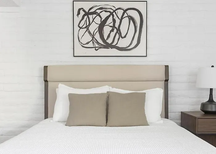 Landing Modern With Amazing Amenities * Tucson