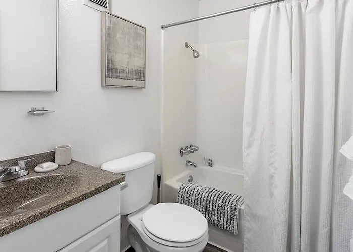 Landing Modern With Amazing Amenities Apartment Tucson