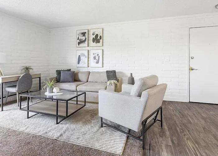 Landing Modern With Amazing Amenities Tucson