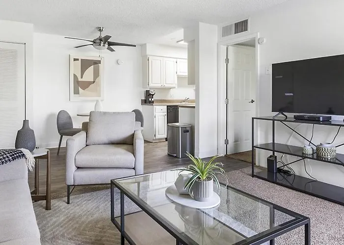 Landing Modern With Amazing Amenities Apartment *